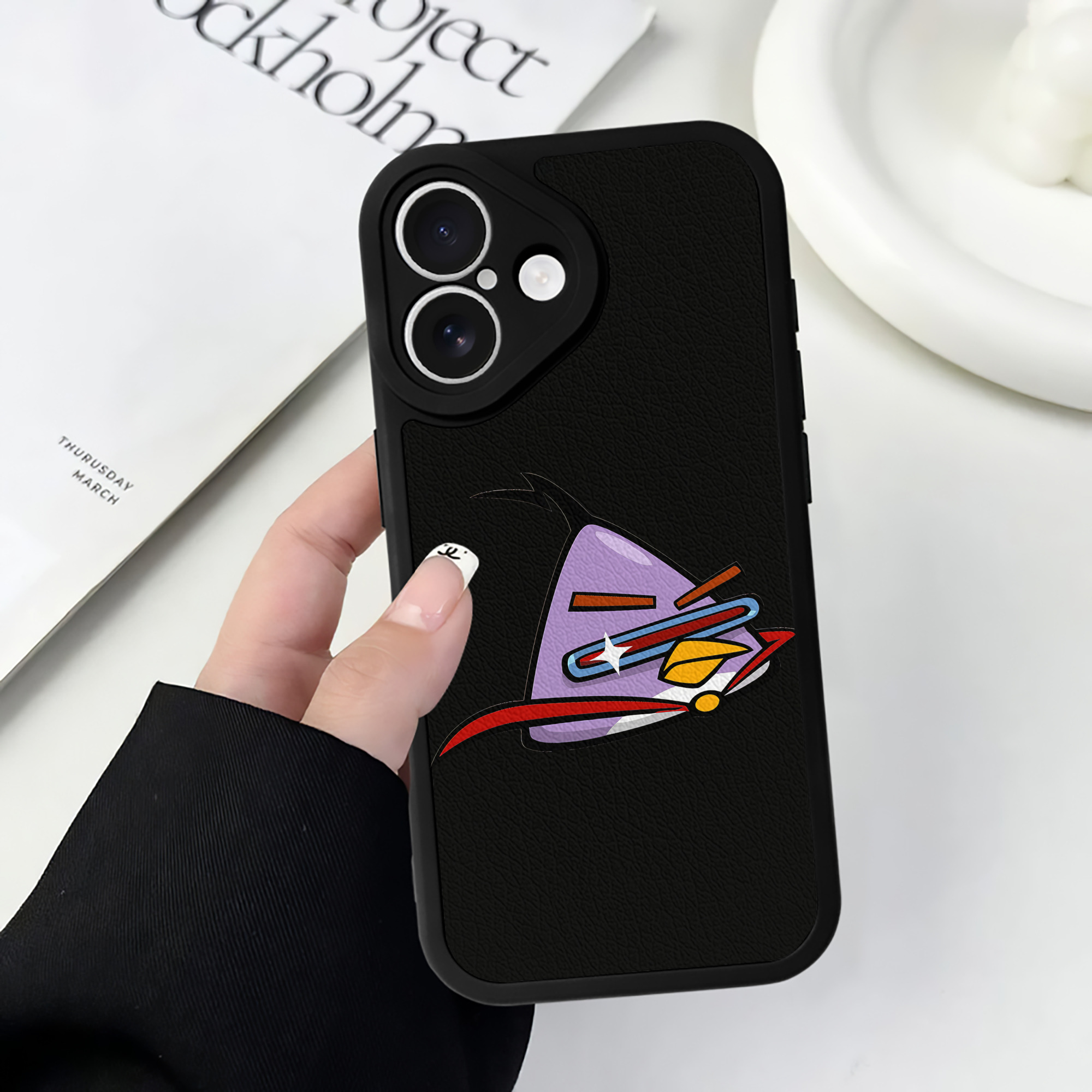 （画像用） Angry Birds アングリーバード 【iPhone 16シリーズ対応】シリコンスマホケース（レザー調） 材質：シリコン